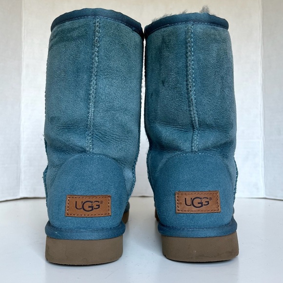 UGG Classic Short II Boots SHORT II BOOTS - Picture 4 of 12